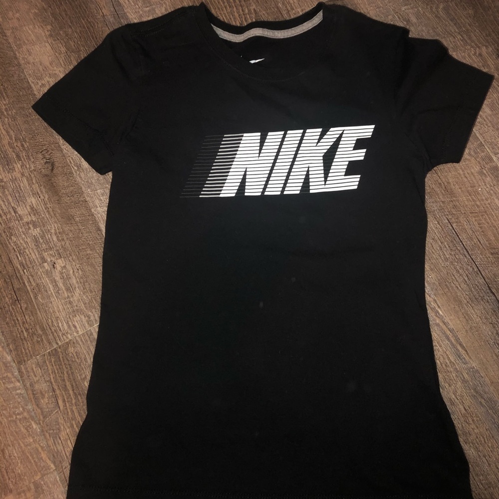 Nike T-shirt